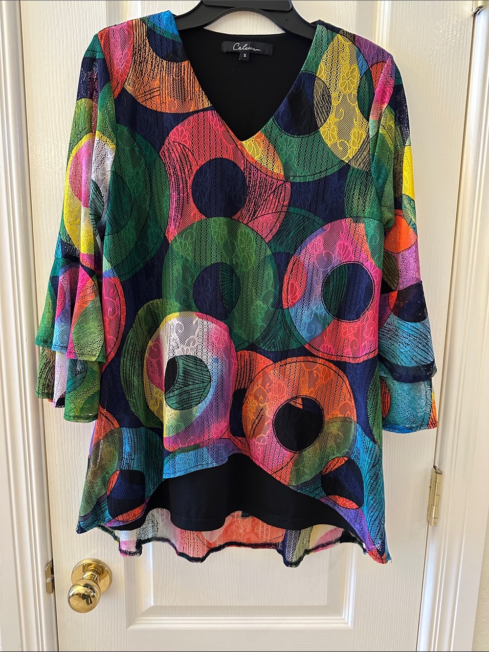 Calessa Multicolor Colorful Circle Print V-Neck Top